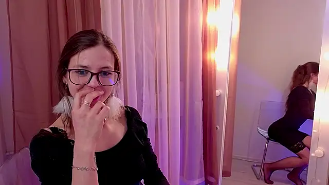 Iriss Miller online show from January 28, 2025, 12:36 am