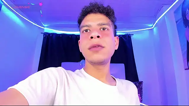 Ethan Boyy online show from May 29, 2026, 7:56 pm