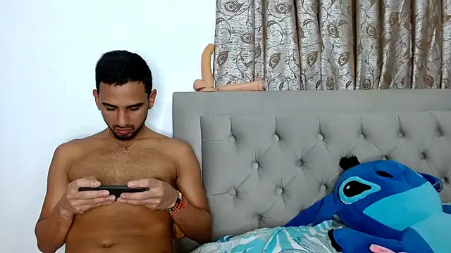 sweethoneytsx online show from January 16, 2026, 10:47 pm