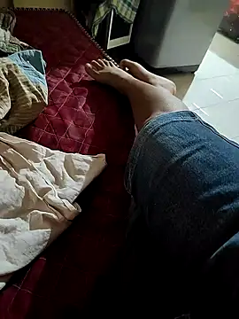 Snapshot of Mumbaigirl17 chatting on February 5, 2025, 3:20 pm Mumbaigirl17 online show from February 5, 2025, 3:20 pm