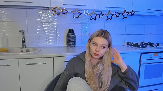 SynnoveEyre online show from January 21, 2025, 2:59 pm