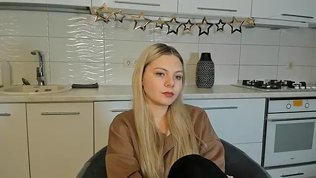 SynnoveEyre online show from January 28, 2025, 11:49 am