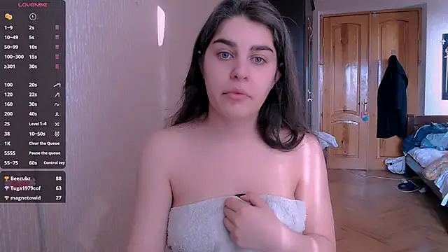  Roselina  online show from February 3, 2025, 6:13 am