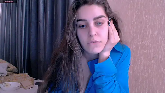  Roselina  online show from February 19, 2025, 11:17 am