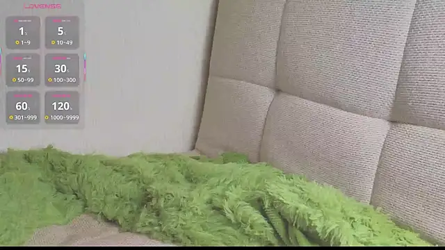 AlisabellyXxx online show from February 28, 2025, 9:01 pm