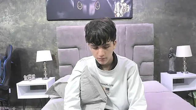 bruce hans online show from September 11, 2025, 11:43 am