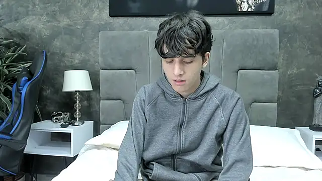 bruce hans online show from October 9, 2025, 11:52 am