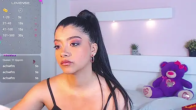 IslaBlaze online show from February 15, 2025, 10:00 am