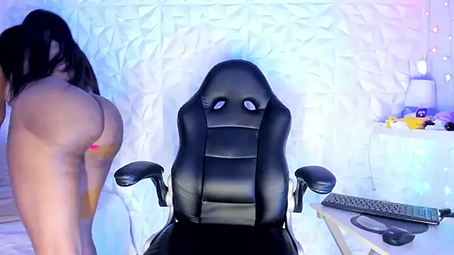 Snapshot of Karen_morena chatting on January 24, 2025, 4:06 pm Karen morena online show from January 24, 2025, 4:06 pm