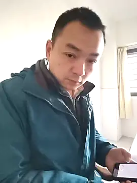 Snapshot of swg176 chatting on January 17, 2025, 12:42 am swg176 online show from January 17, 2025, 12:42 am