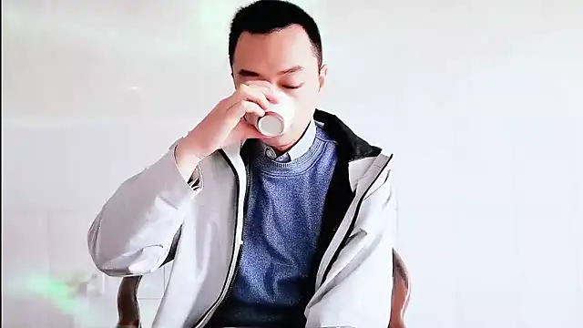 Snapshot of swg176 chatting on October 30, 2025, 12:23 am swg176 online show from October 30, 2025, 12:23 am