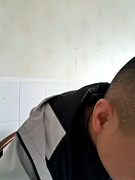 Snapshot of swg176 chatting on November 12, 2025, 1:28 am swg176 online show from November 12, 2025, 1:28 am