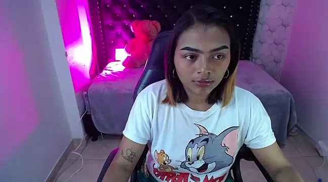Snapshot of madelein_m chatting on January 28, 2025, 4:52 pm madelein m online show from January 28, 2025, 4:52 pm