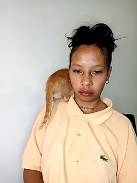 Snapshot of Miss_sparkle00 chatting on March 13, 2025, 3:44 am Miss sparkle00 online show from March 13, 2025, 3:44 am