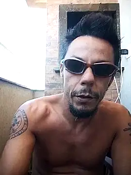 Snapshot of Santanacumxplod chatting on April 23, 2026, 3:58 pm Santanacumxplod online show from April 23, 2026, 3:58 pm
