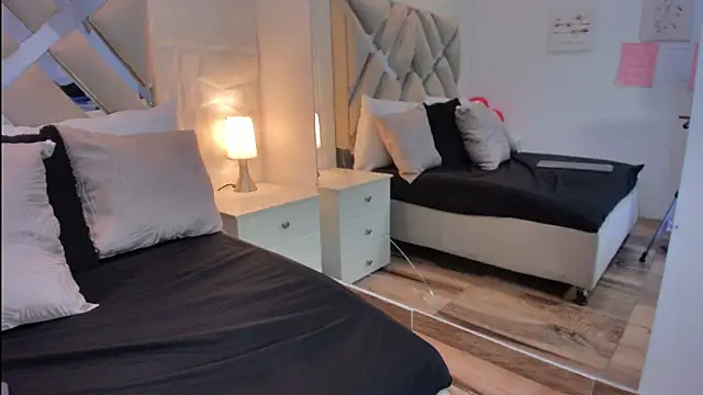 raquell moore online show from March 21, 2026, 2:53 pm