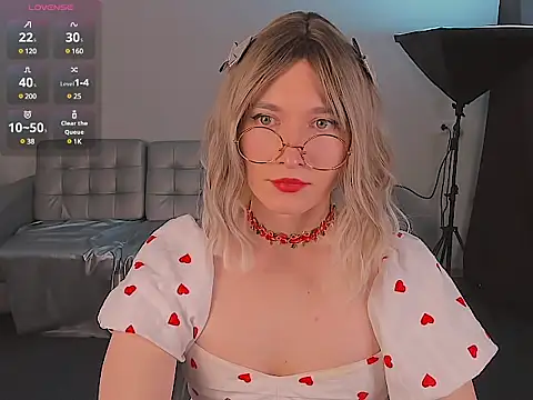 foxy jpg online show from January 30, 2025, 12:07 am