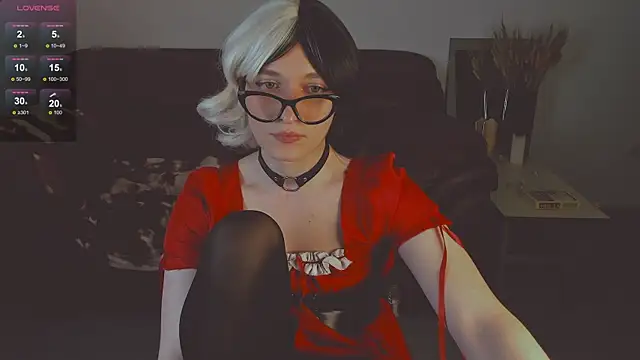 foxy jpg online show from March 3, 2025, 11:24 pm