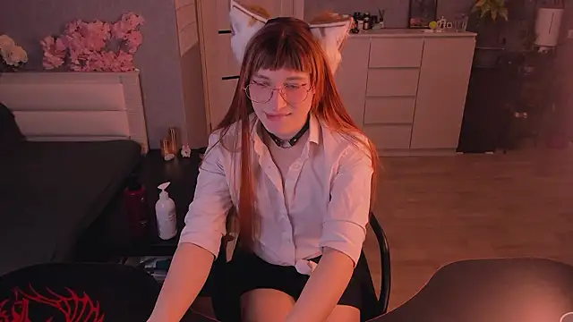 foxy jpg online show from March 6, 2026, 9:33 pm