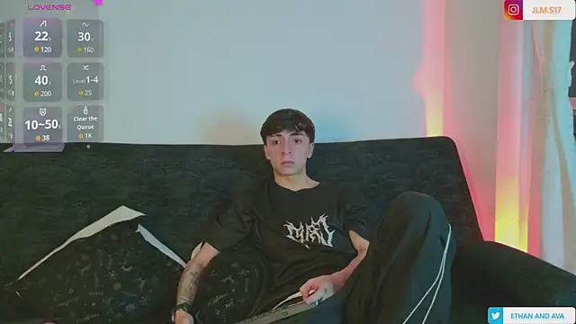 ethan and ava online show from March 29, 2026, 2:33 am