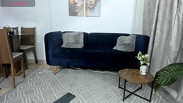 NicolettaLima online show from November 4, 2025, 12:10 am