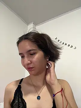 Bella still online show from March 16, 2026, 1:15 pm