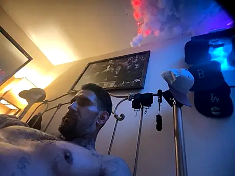 hornycouple818 online show from November 15, 2025, 4:03 pm