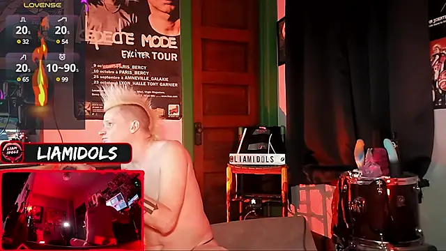 Snapshot of LiamIdols chatting on January 21, 2025, 8:19 am LiamIdols online show from January 21, 2025, 8:19 am