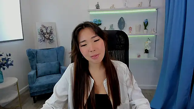 AnnaReyla online show from September 28, 2025, 7:19 pm