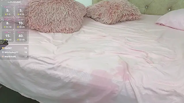 SERAFINA  online show from March 6, 2025, 3:02 pm