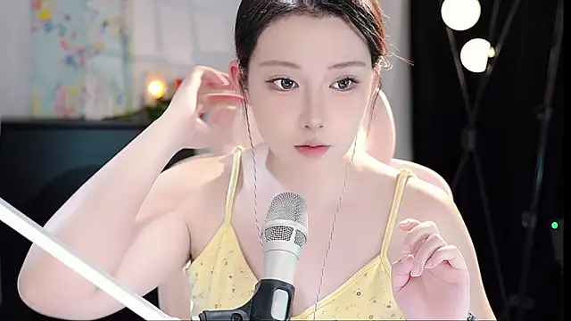 Dou-Dou-er online show from September 10, 2025, 2:55 am