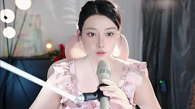 Dou-Dou-er online show from September 20, 2025, 8:26 am