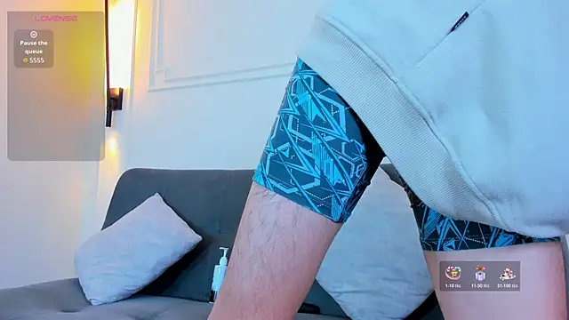 Cum hunters online show from November 5, 2025, 3:28 am