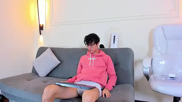 Cum hunters online show from January 8, 2026, 3:20 am