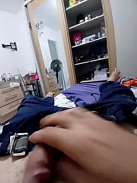 jacaranduba07 online show from December 19, 2025, 9:38 am