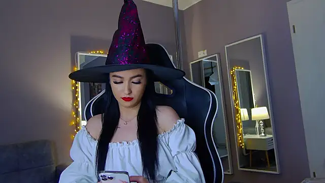 Eva Lovvia  online show from February 7, 2025, 9:26 pm