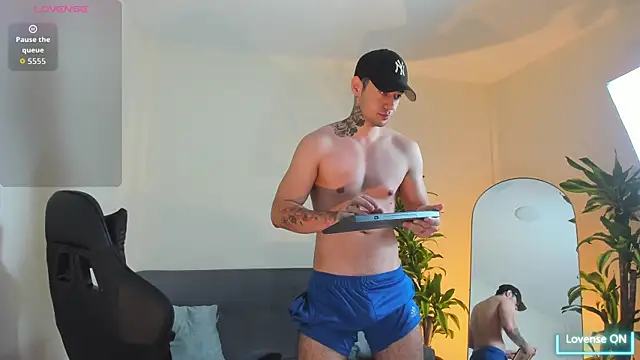 Salvatore costa online show from October 18, 2025, 3:53 am