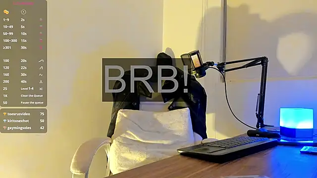 Snapshot of Fraannco chatting on March 6, 2025, 4:41 am Fraannco online show from March 6, 2025, 4:41 am