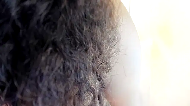 Snapshot of Juliane_su chatting on February 8, 2025, 2:26 am Juliane su online show from February 8, 2025, 2:26 am