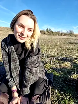 Snapshot of jennisweet chatting on March 3, 2025, 3:20 pm jennisweet online show from March 3, 2025, 3:20 pm