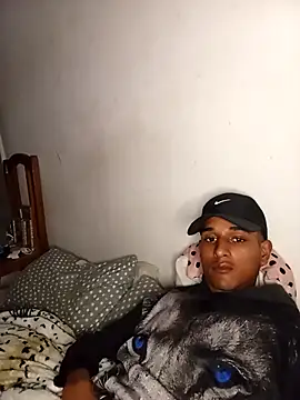 Snapshot of Pabllotonho chatting on October 21, 2025, 11:05 pm Pabllotonho online show from October 21, 2025, 11:05 pm