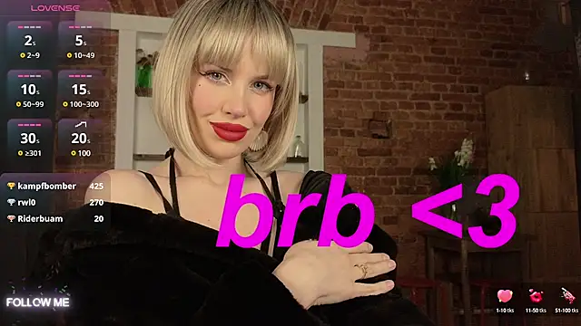 Snapshot of _TiffanyCo_ chatting on January 19, 2025, 12:39 pm  TiffanyCo  online show from January 19, 2025, 12:39 pm