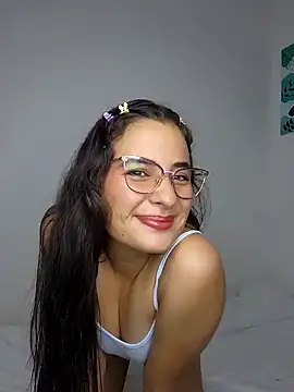 baaby-miiaa online show from January 18, 2025, 11:44 pm