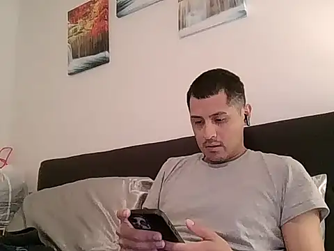PerroDemonioHot online show from April 3, 2026, 1:58 am