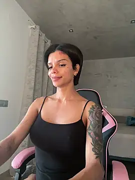 Snapshot of Rosariolovex chatting on January 28, 2025, 4:41 pm Rosariolovex online show from January 28, 2025, 4:41 pm