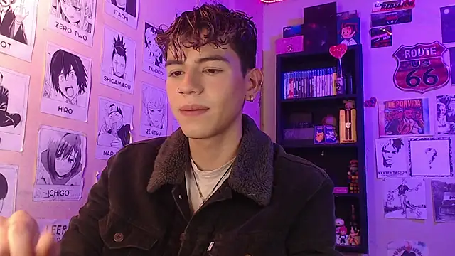 Snapshot of Mickey_Magic chatting on February 26, 2025, 3:32 am Mickey Magic online show from February 26, 2025, 3:32 am