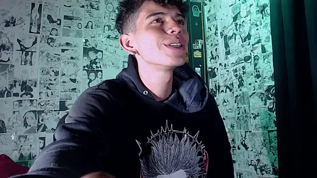 Snapshot of Mickey_Magic chatting on November 15, 2025, 6:33 am Mickey Magic online show from November 15, 2025, 6:33 am