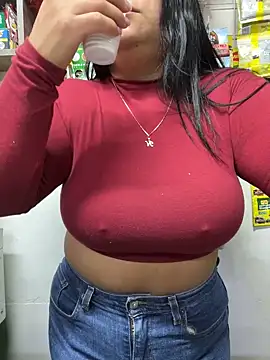 Miia Jazmin online show from March 13, 2025, 12:13 pm