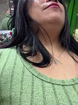 Miia Jazmin online show from March 14, 2025, 4:30 pm