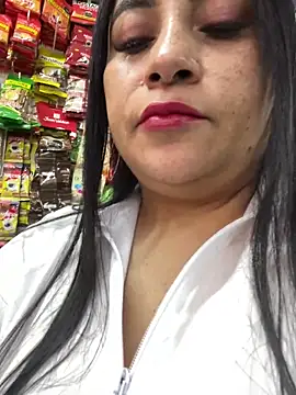 Miia Jazmin online show from September 29, 2025, 8:24 pm